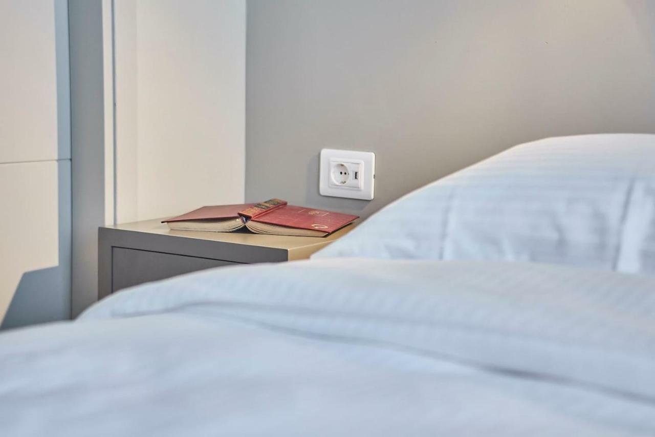 Spacious Suite W. Huge Balcony + Acropolis View Атина Екстериор снимка