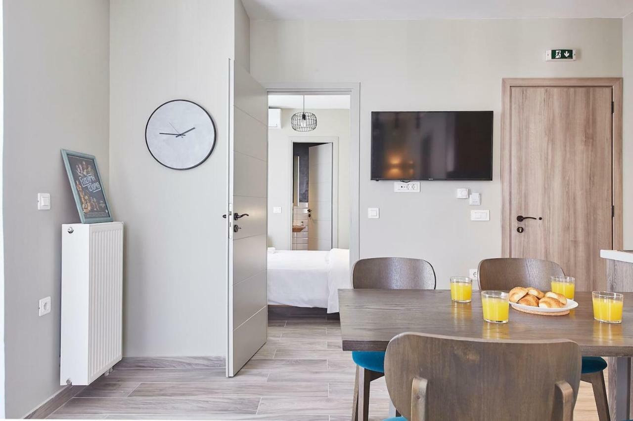 Spacious Suite W. Huge Balcony + Acropolis View Атина Екстериор снимка